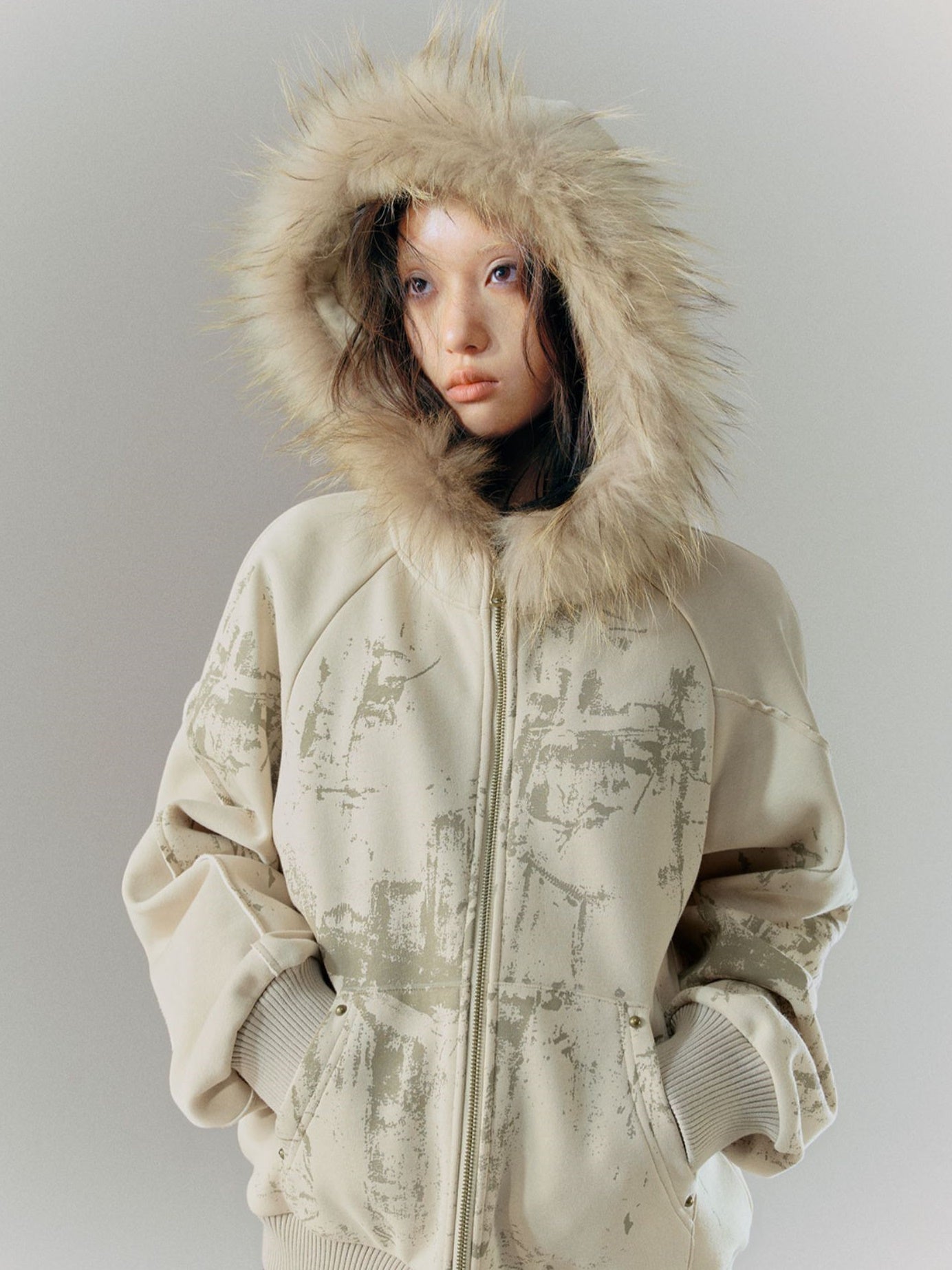 Loose Mottled Graffiti Fur Stitch Hooded Sweat Jacket