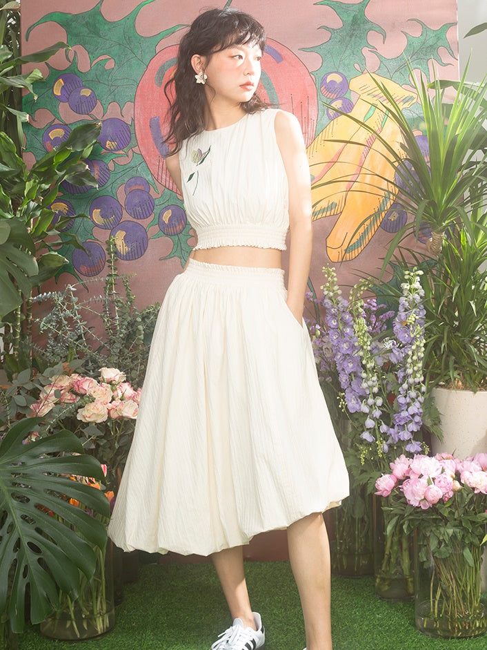 Tulip Embroidery Curved Hem Vest & Bud Skirt