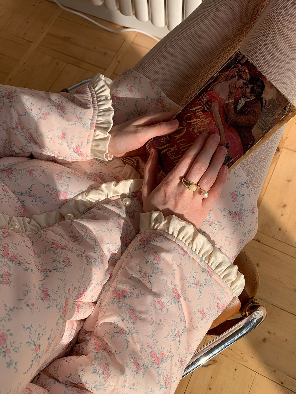 Blumenspleißen Frill No-Collar Jacket & A-Line Minirock