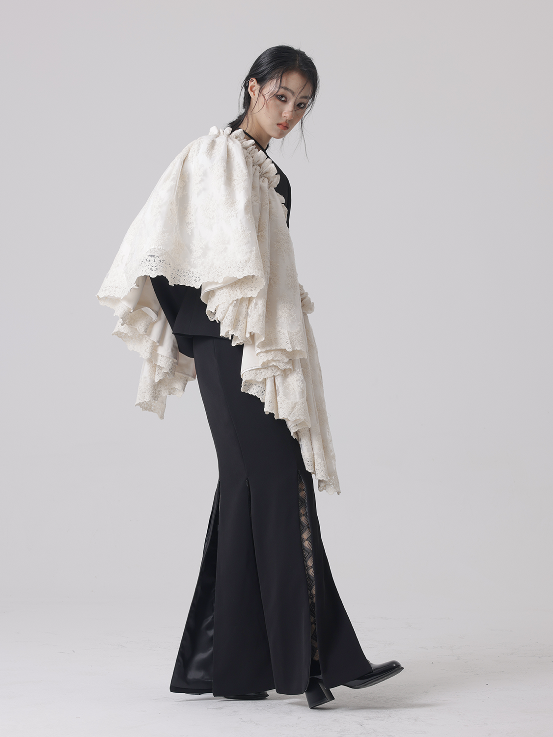 Detachable Lace V-neck Jacket & Slit Skirt