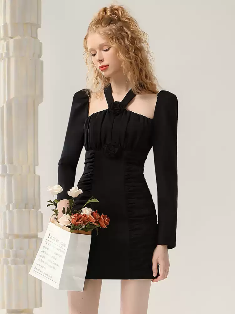 Halter-Neck Short Simple Long-Sleeve Dress Halter-Neck Short Simple Long-Sleeve Dress