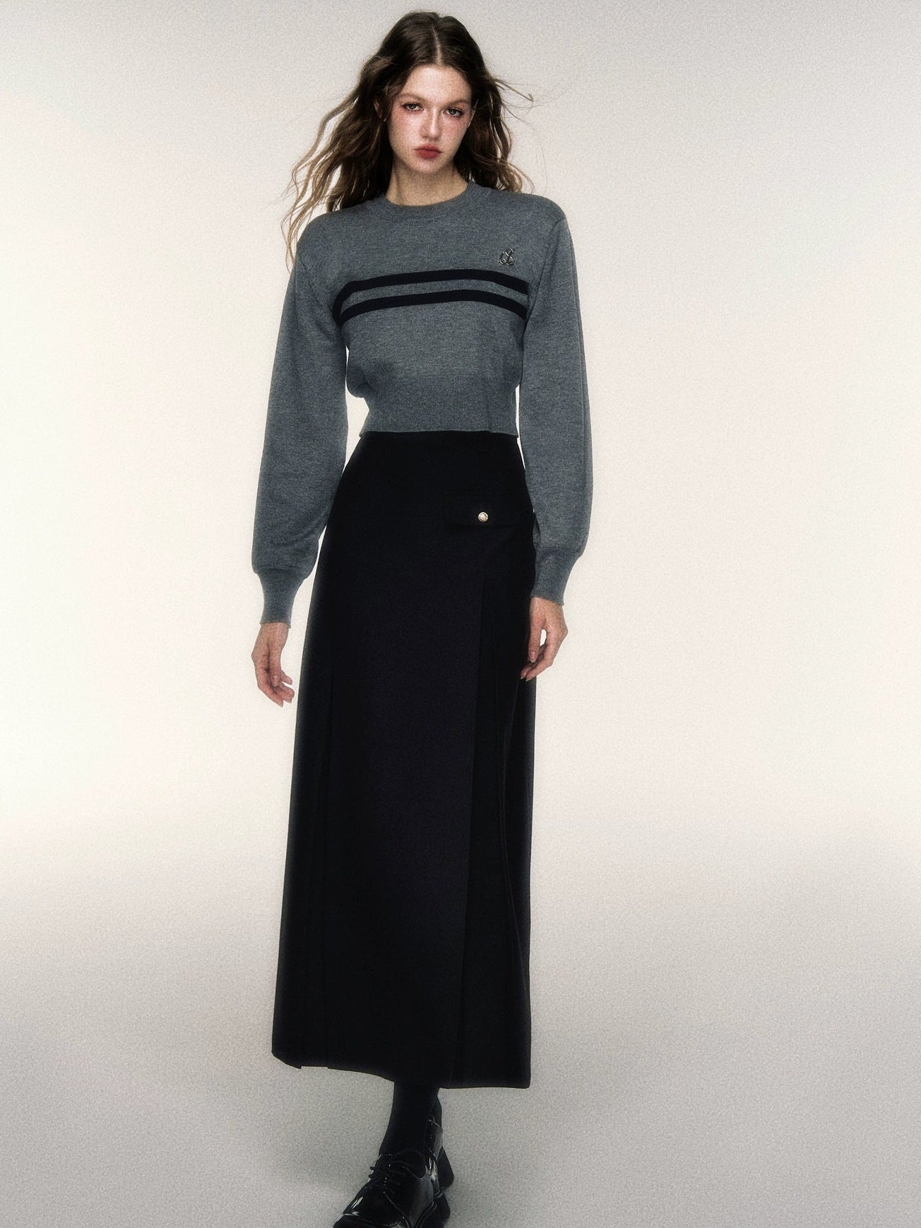 Retro Border Short Sweater