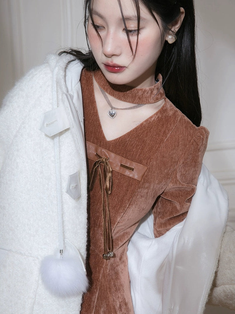 Robe courte en velours en V-à col