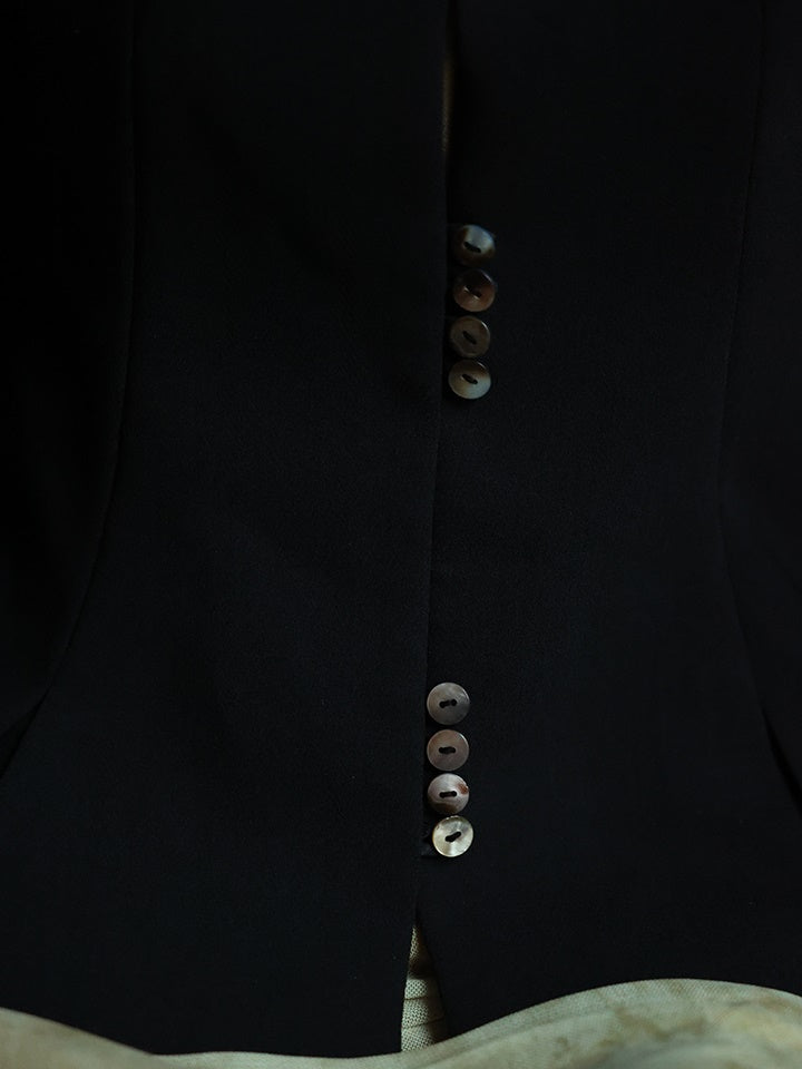 쉘 버클 스퀘어 넥 숏 재킷