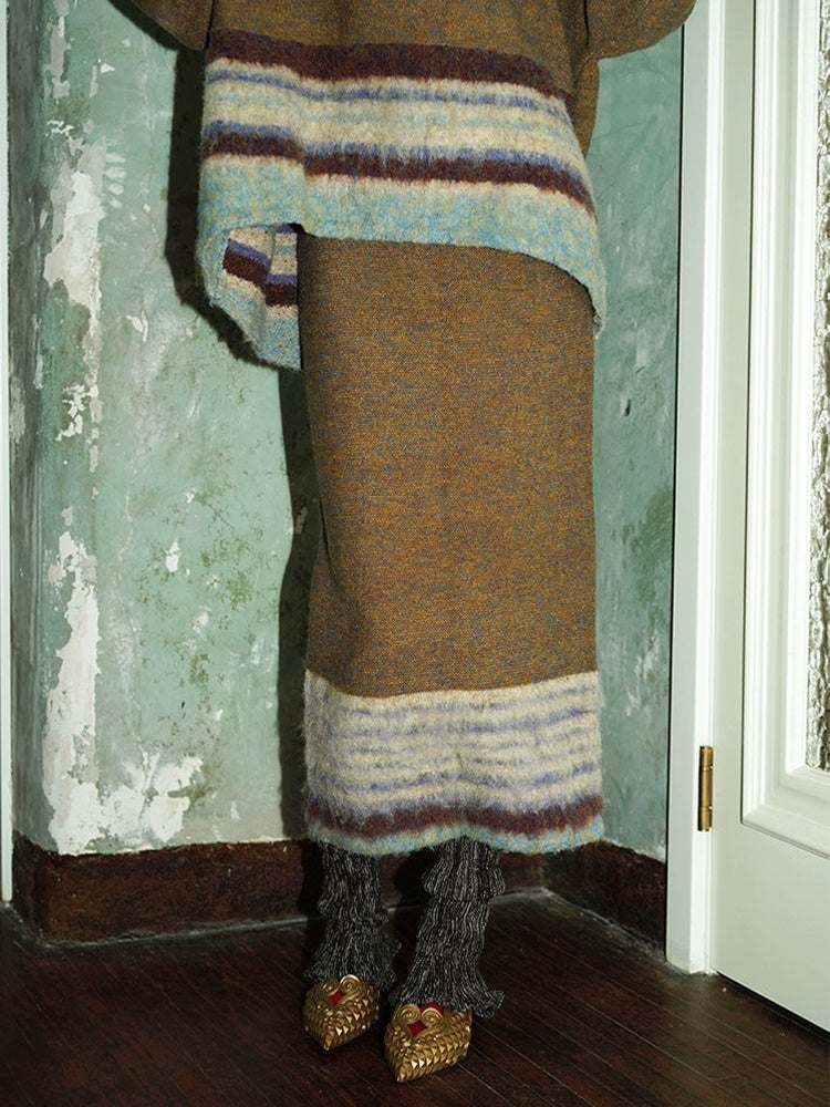 Contrast Color Border Design Loose Sweater & Knitted Skirt