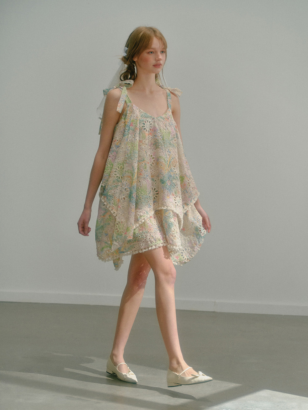 Colorful Print Cutwork Lace Loose Bow Dress Colorful Print Cutwork Lace Loose Bow Dress