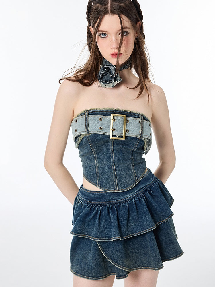 Top nue et jupe nue en denim doux et épicé et épicé