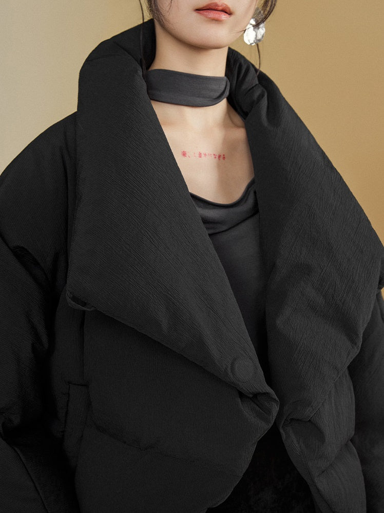 Gestapelte Knackpackung gebogen