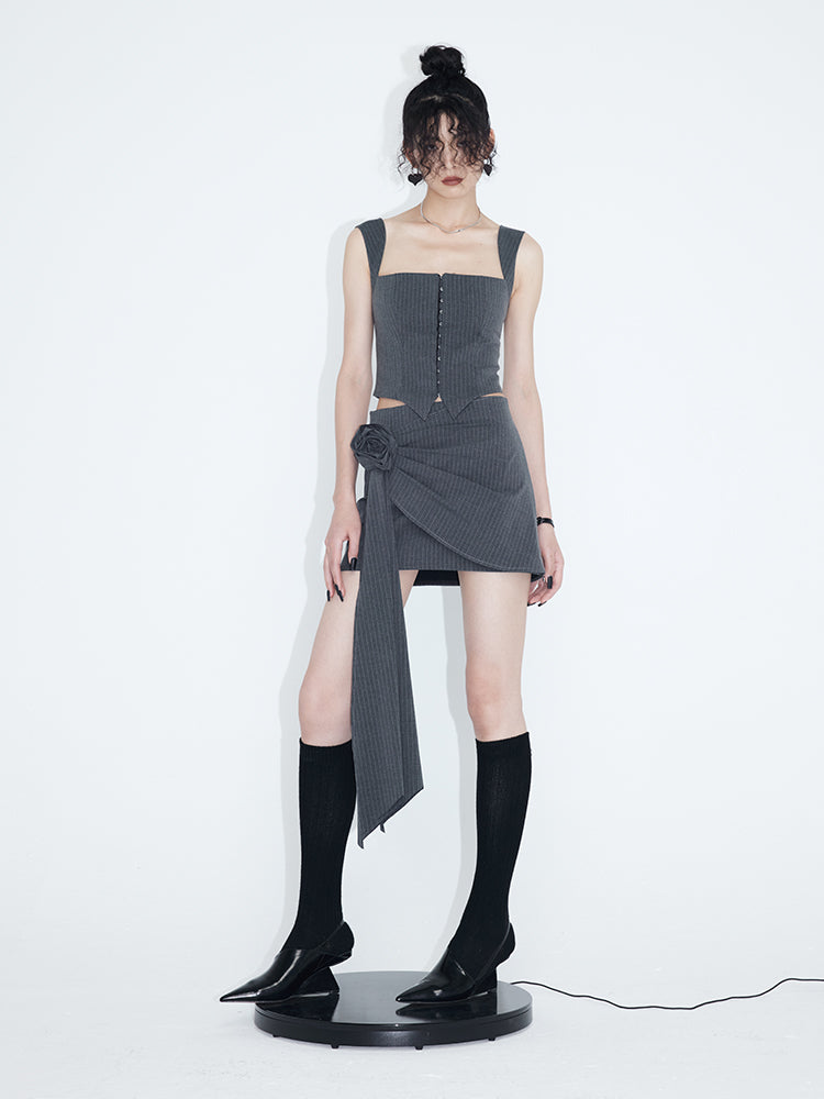 Streifen Camisole & abnehmbarer Blumenfaltenrock