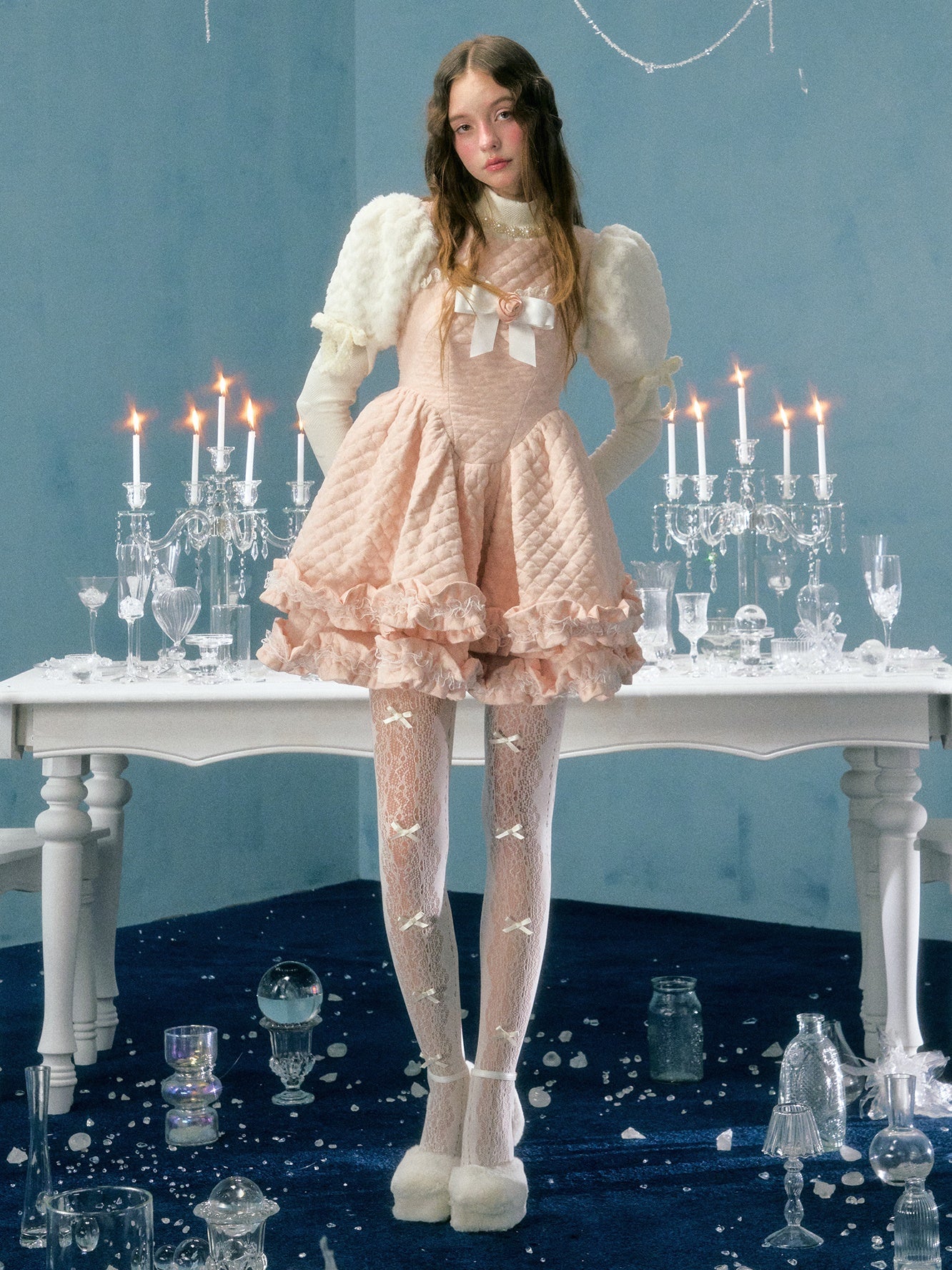 Spitze gesteppte Bower Brosche Sunddress & Puffärmel. Top