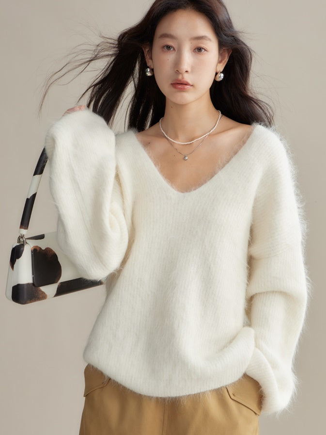 V-Neck Pullover Sweater & Halter Neck Knitted Dress