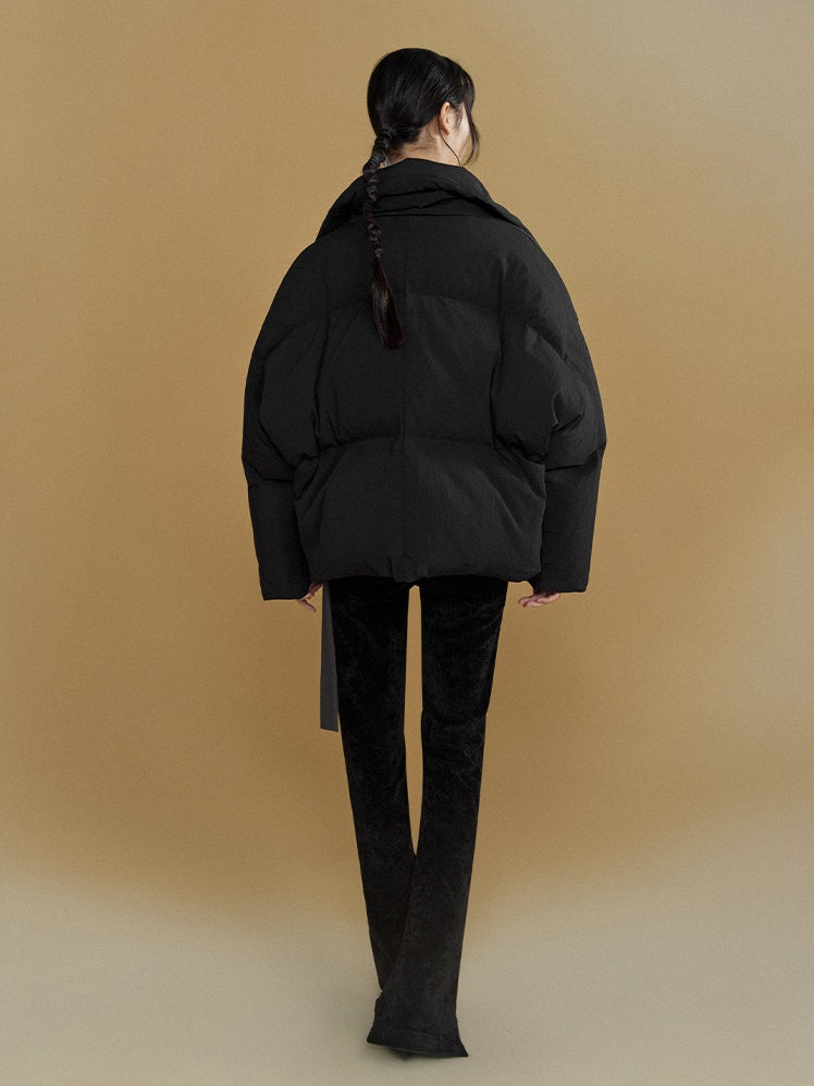 Gestapelte Knackpackung gebogen