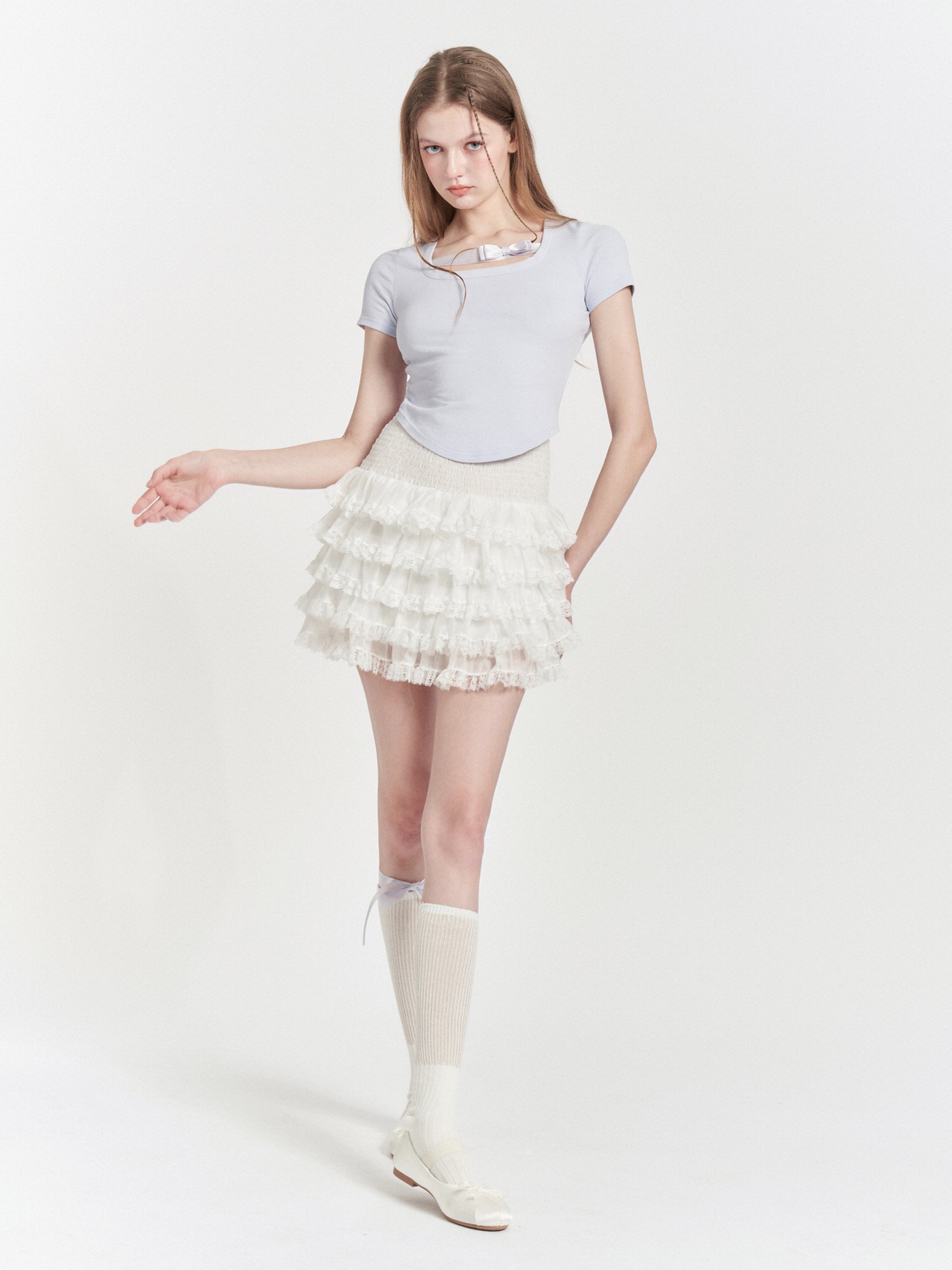 Ribbon Slim U-Neck Cropped T-shirt