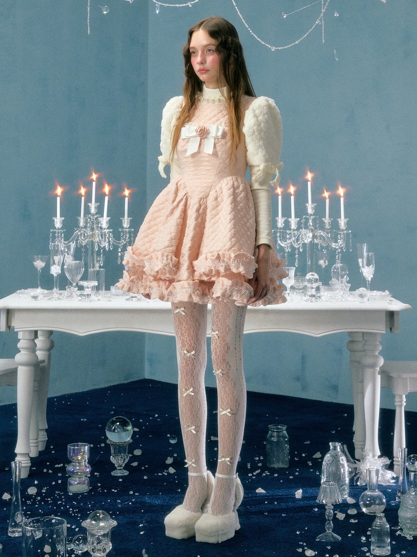 Spitze gesteppte Bower Brosche Sunddress & Puffärmel. Top