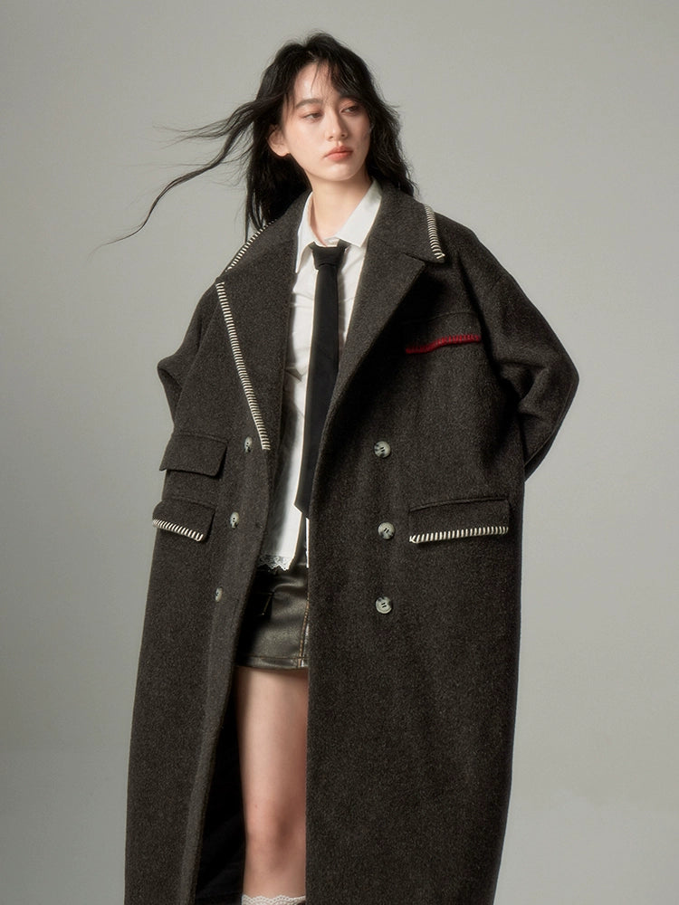 Lose fallen gelassener schultergestickter Gürtelmantel