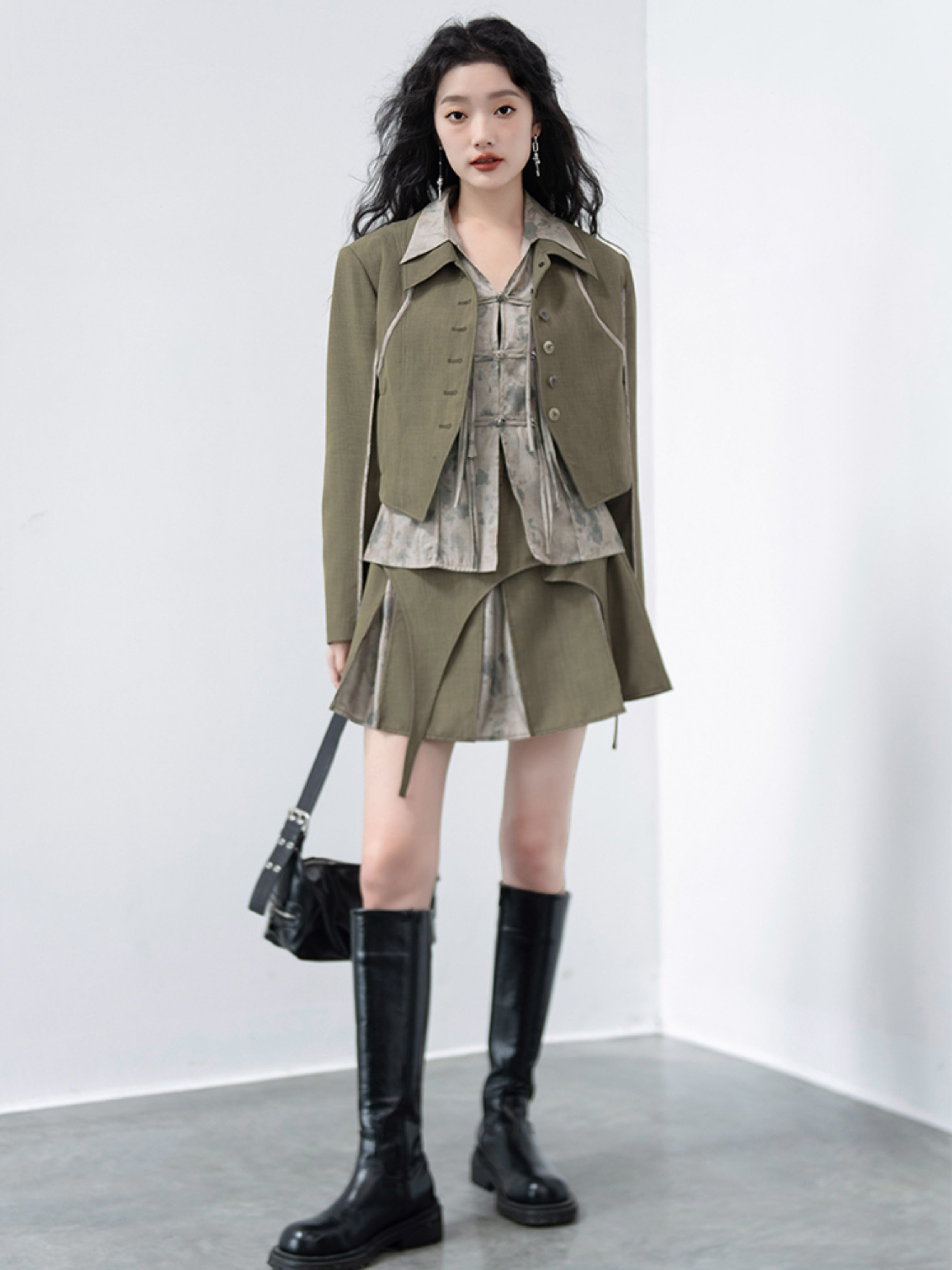 Deconstructed Retro College Style Jacket & Design Pleated Skirt