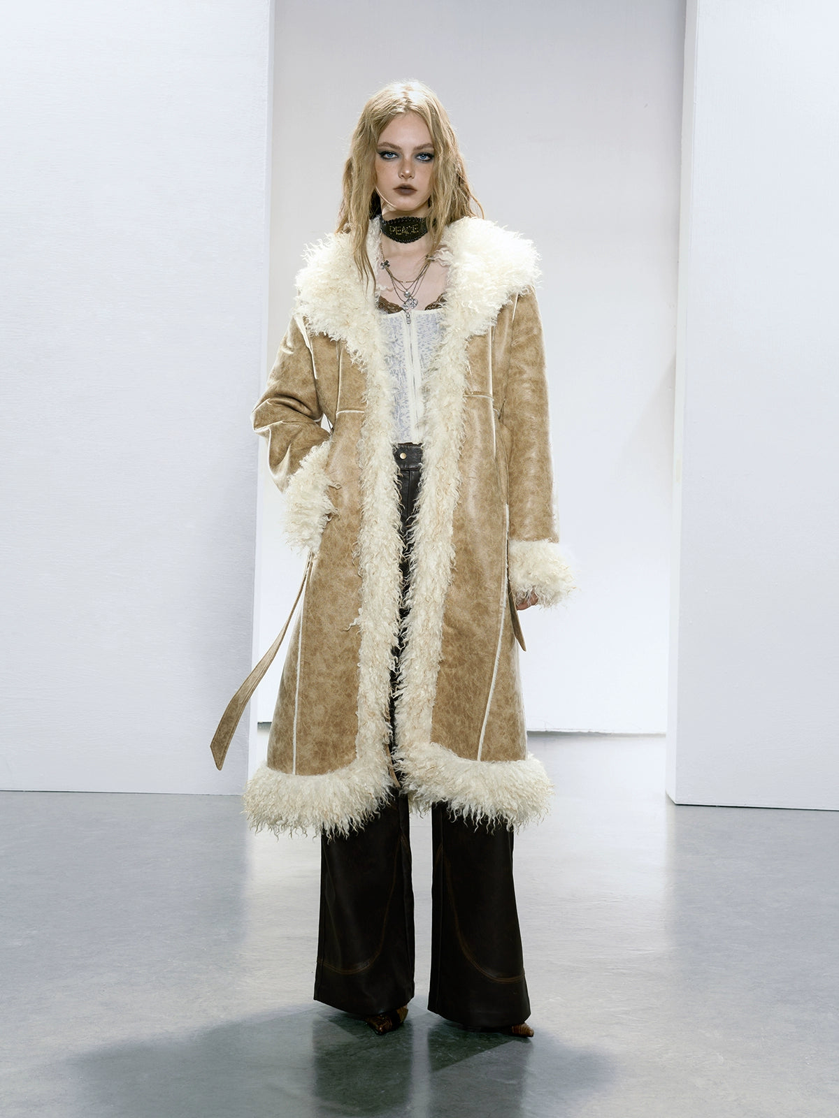 Umweltfreundlicher Fell gefälschter Ledermantel