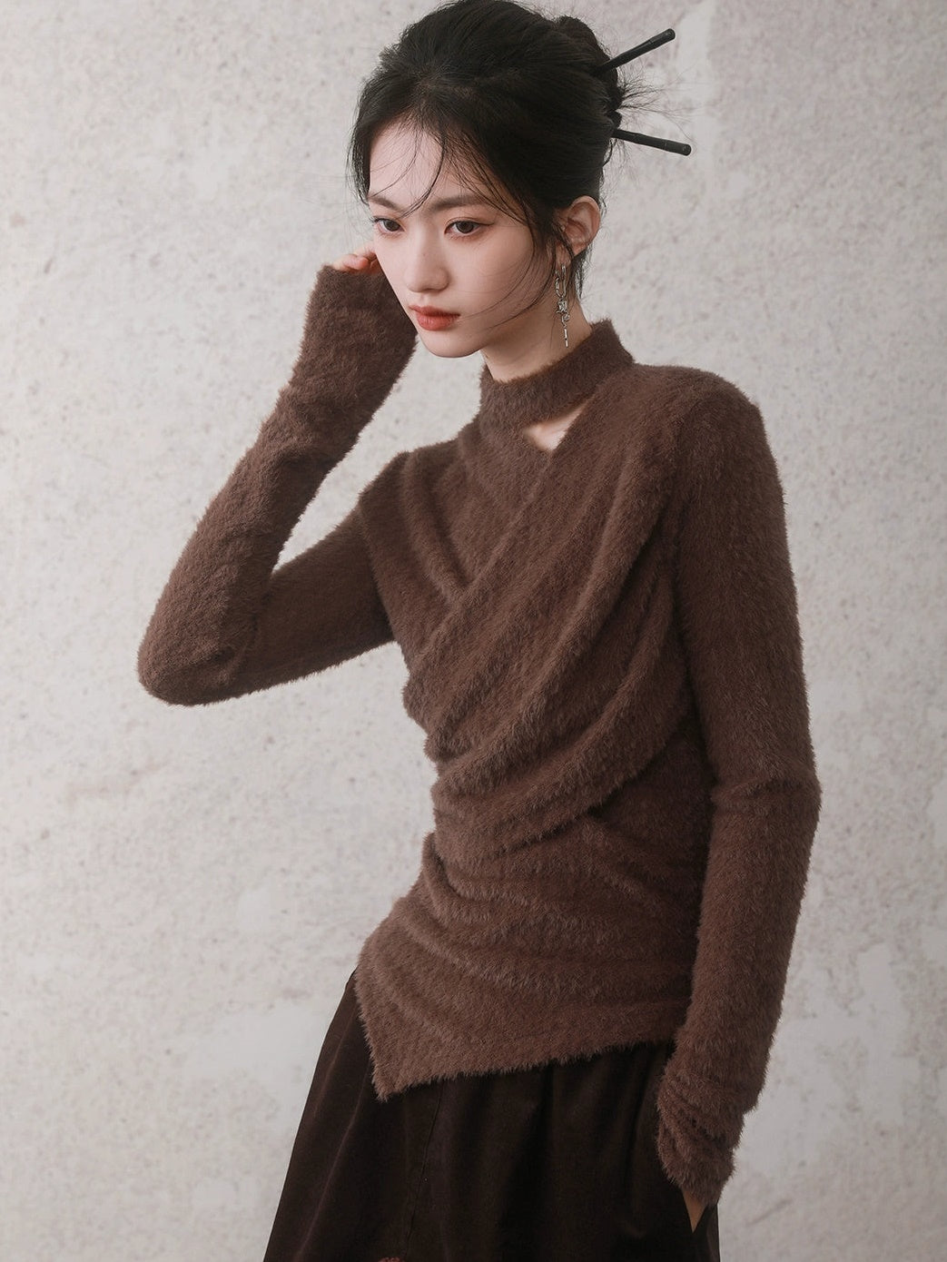Vorderkreuzende Design pelziger Boden gestrickt