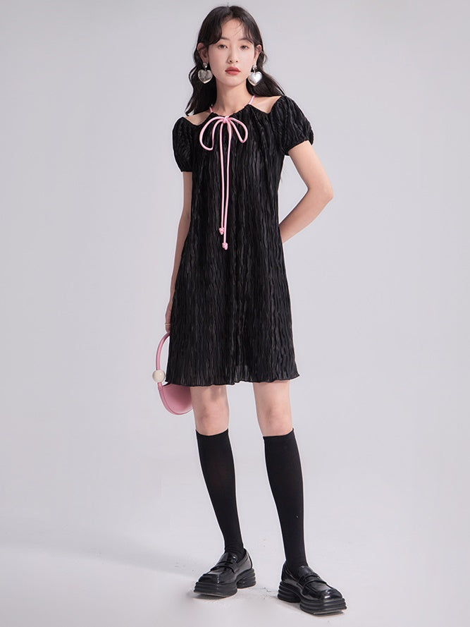 Pleated Cut-shoulder Short-sleeved One-piece