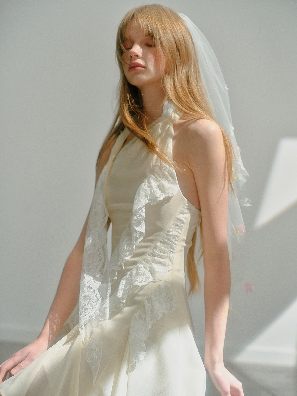 Ribbon Irregular Diagonal Lace Halterneck Chiffon Dress