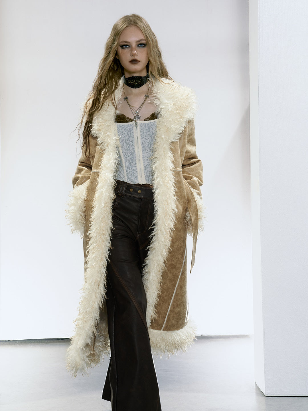 Umweltfreundlicher Fell gefälschter Ledermantel