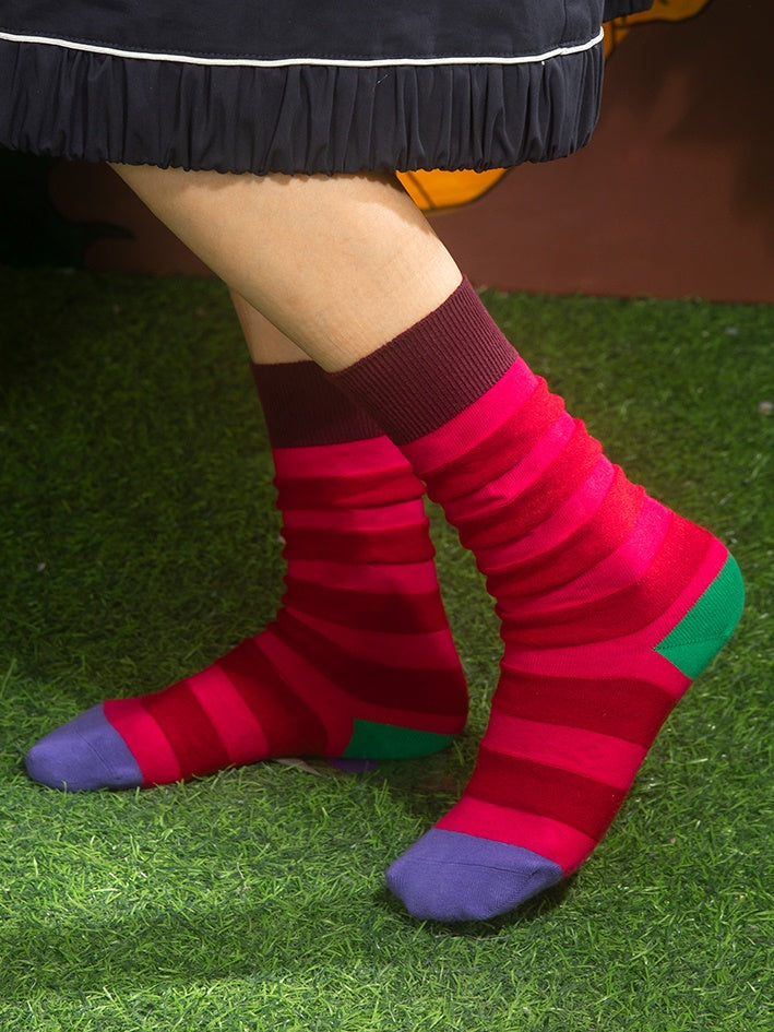 Contrast Border Socks