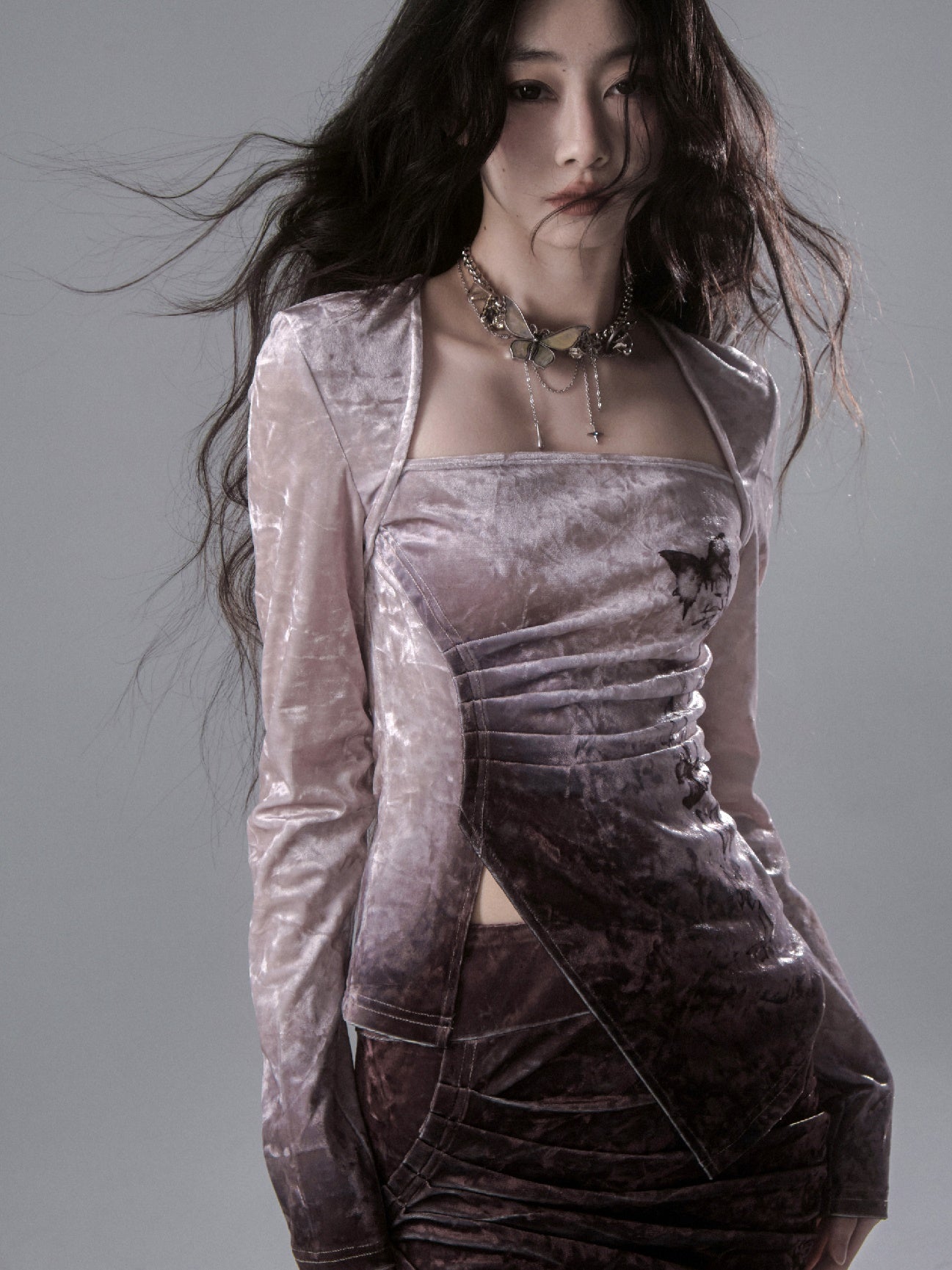 나비 그라디언트 측면 슬릿 벨벳 상단 및 긴 인어 치마