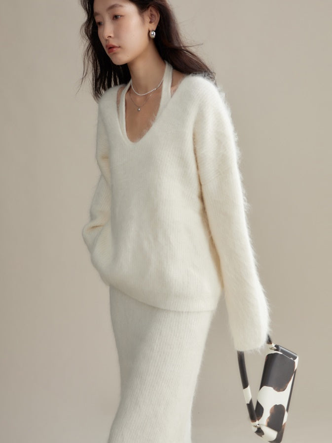 V-Neck Pullover Sweater & Halter Neck Knitted Dress