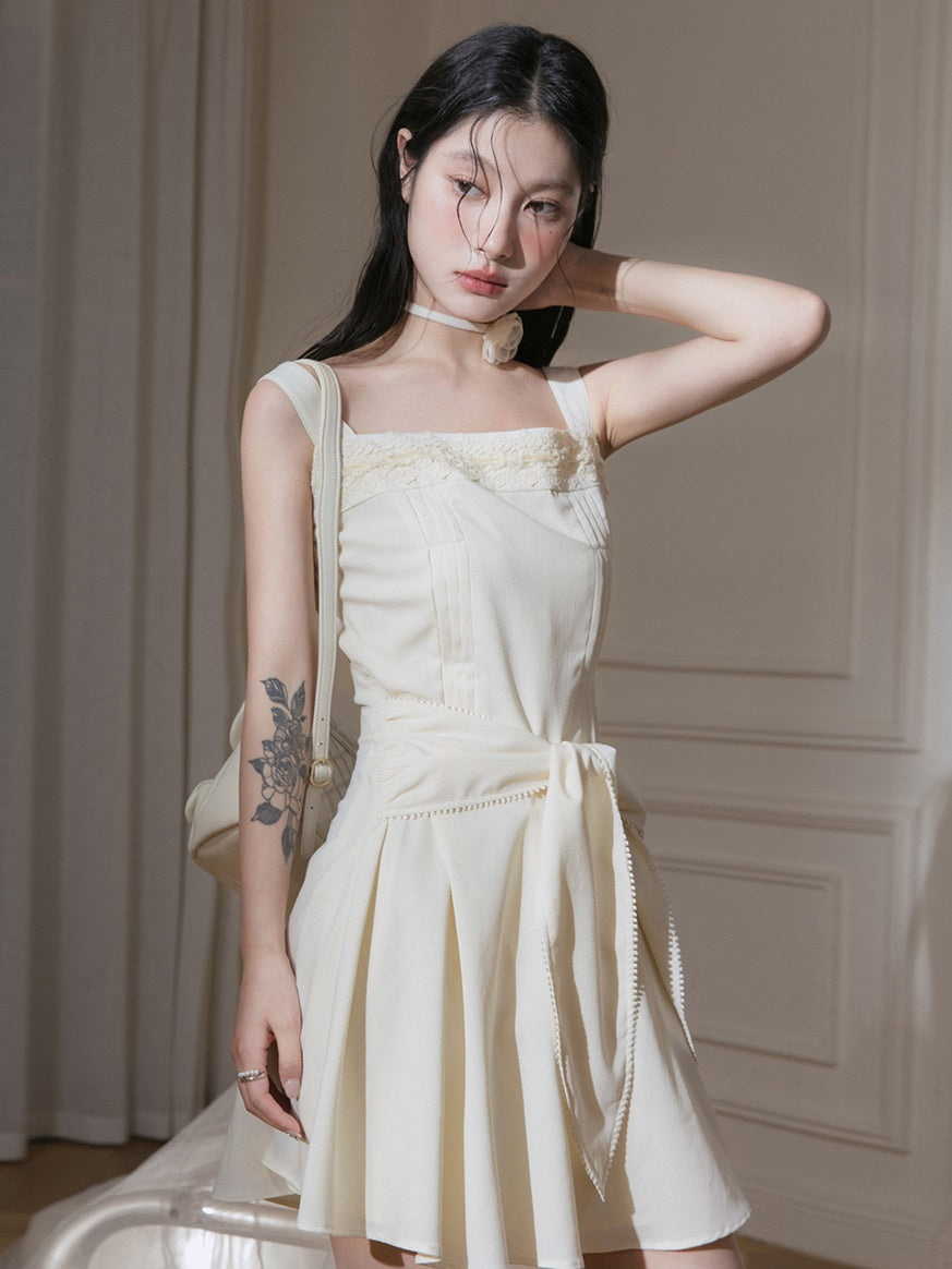 끈적 끈적한 활 디자인 짧은 드레스