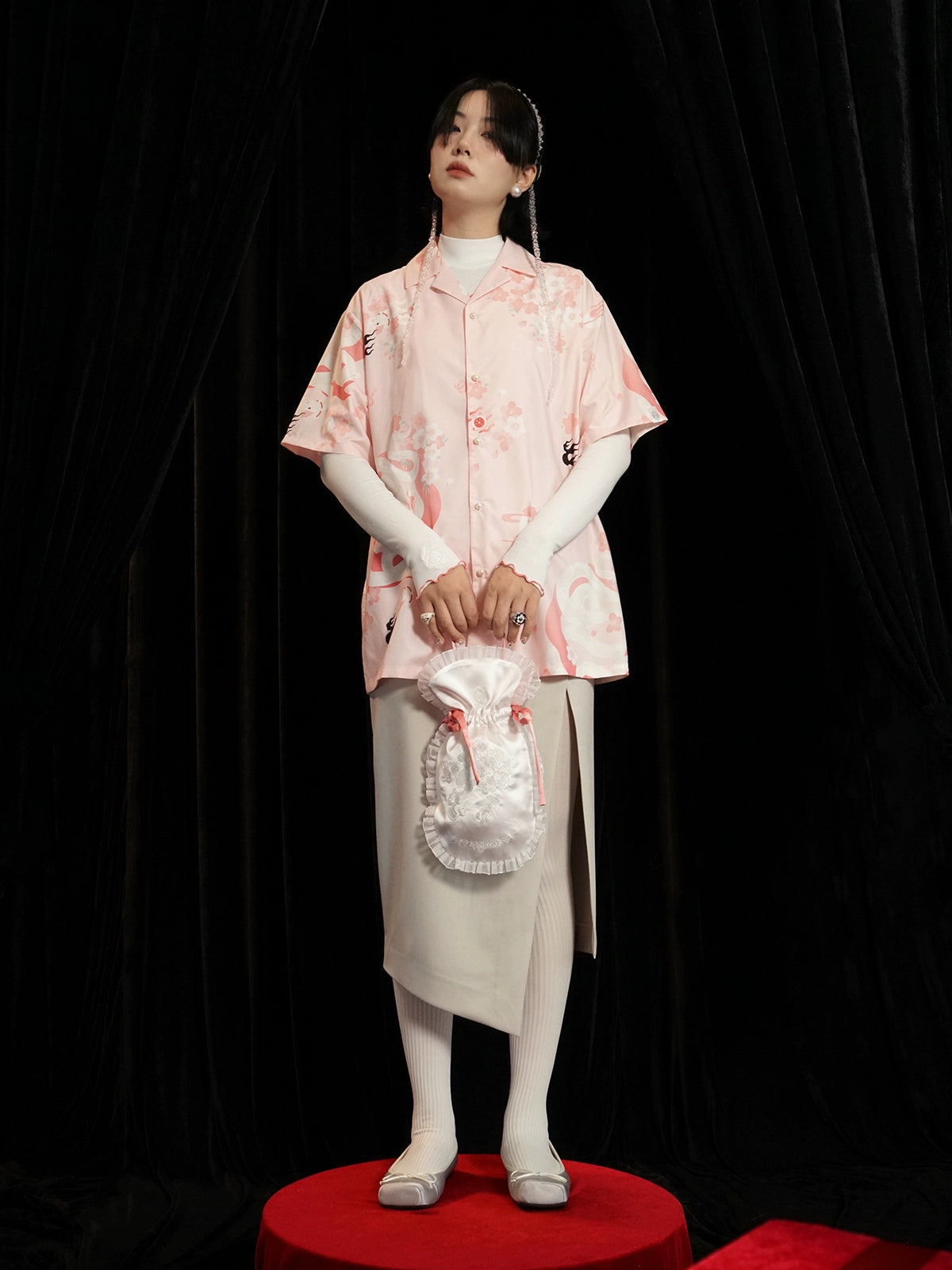 Sticked hoher Taillenschlitz -Hüftrock