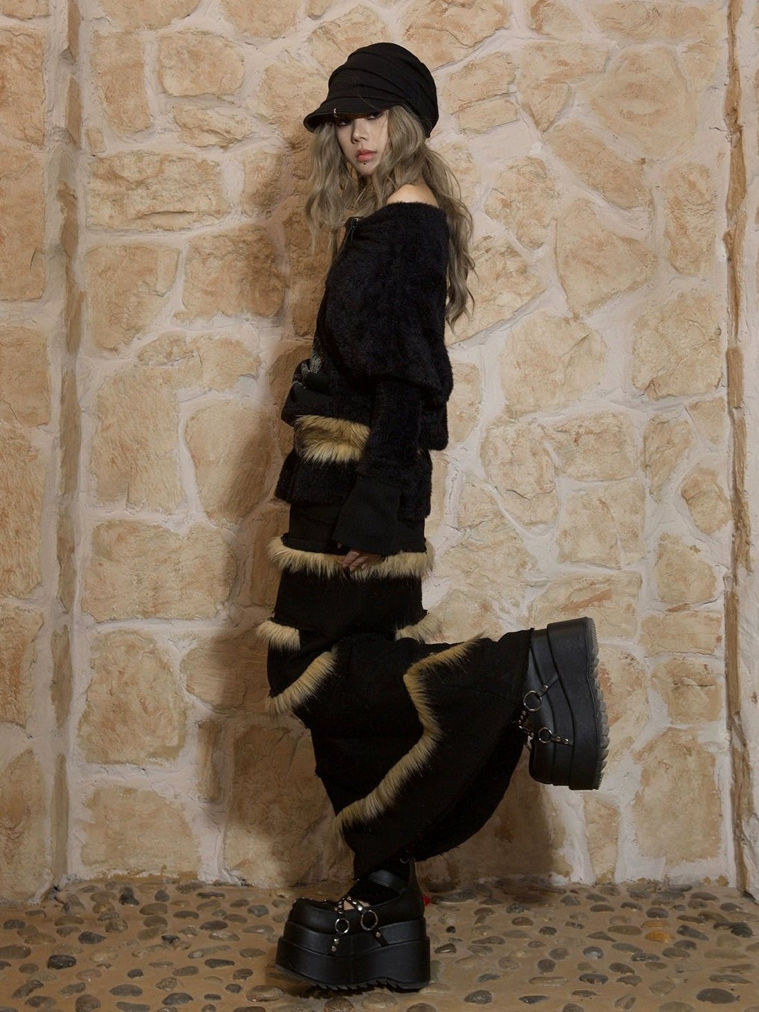 별도의 모피 스티치 스커트