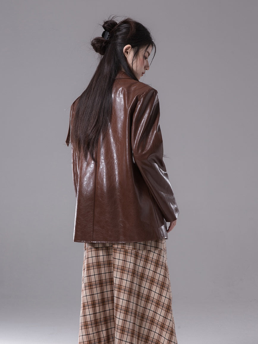 Loose Leather Jacket & A-Line Skirt