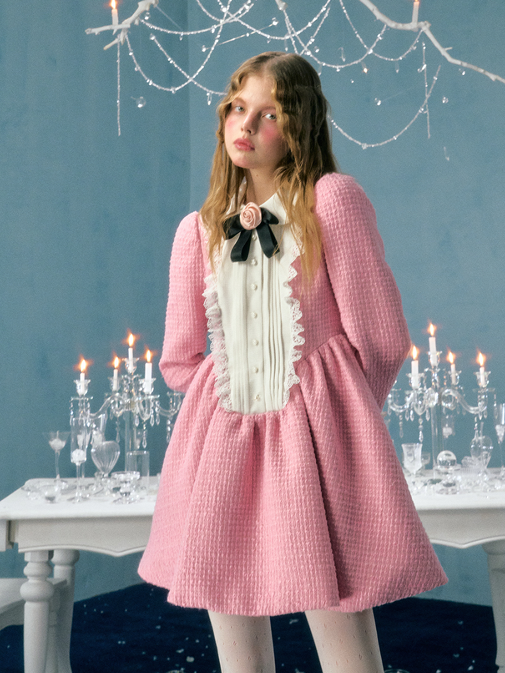 Bogenblume Brosche Puffhülle Kleid