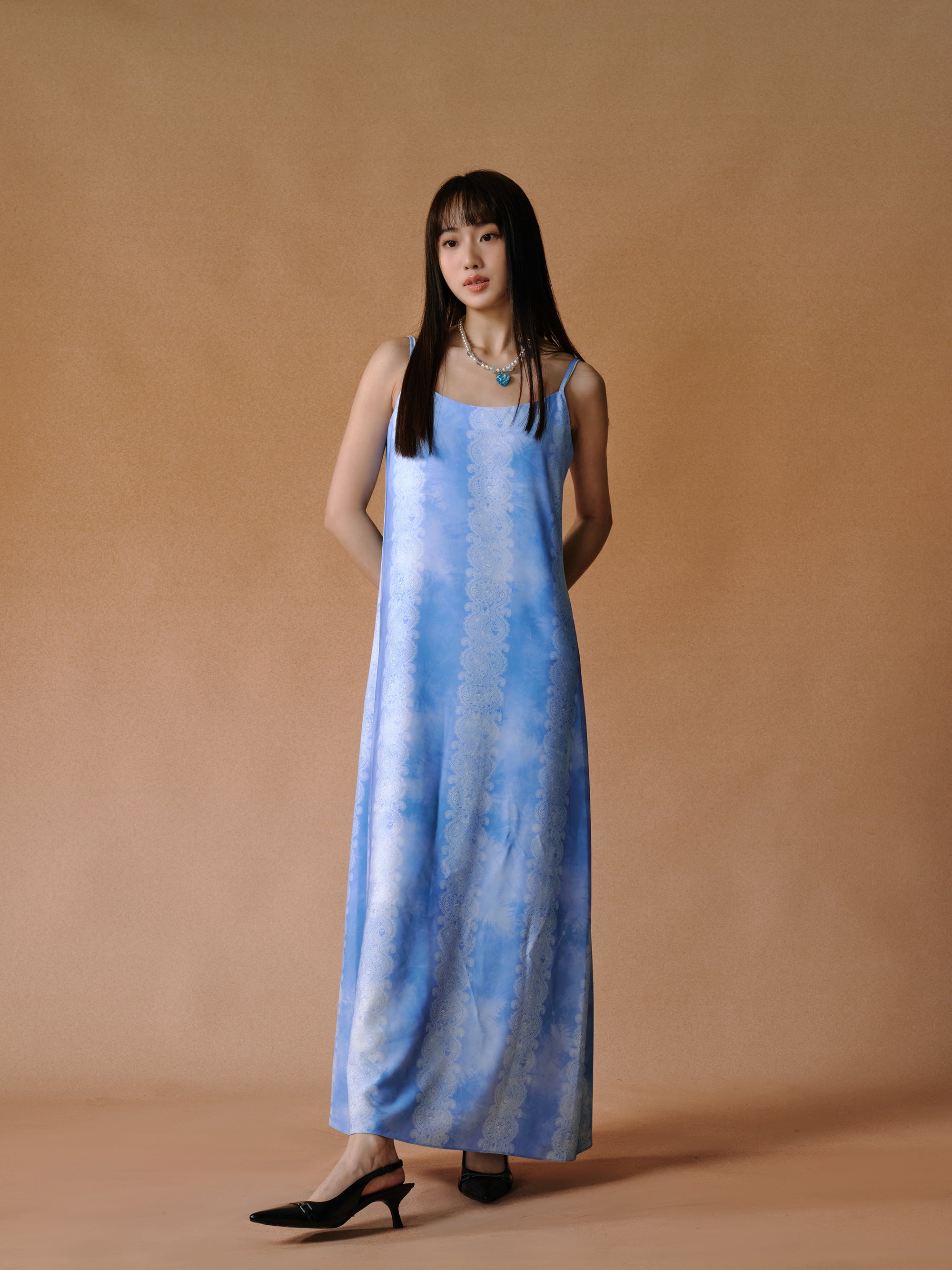 Robe à suspension imprimée en papier en dentelle