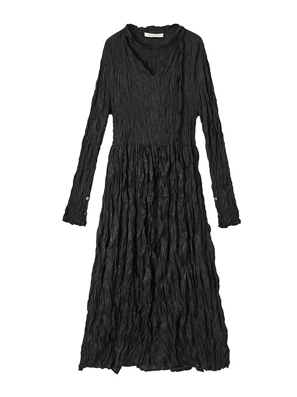 Handgepotetes Kleid mit Langschlägen mit Langschlägen