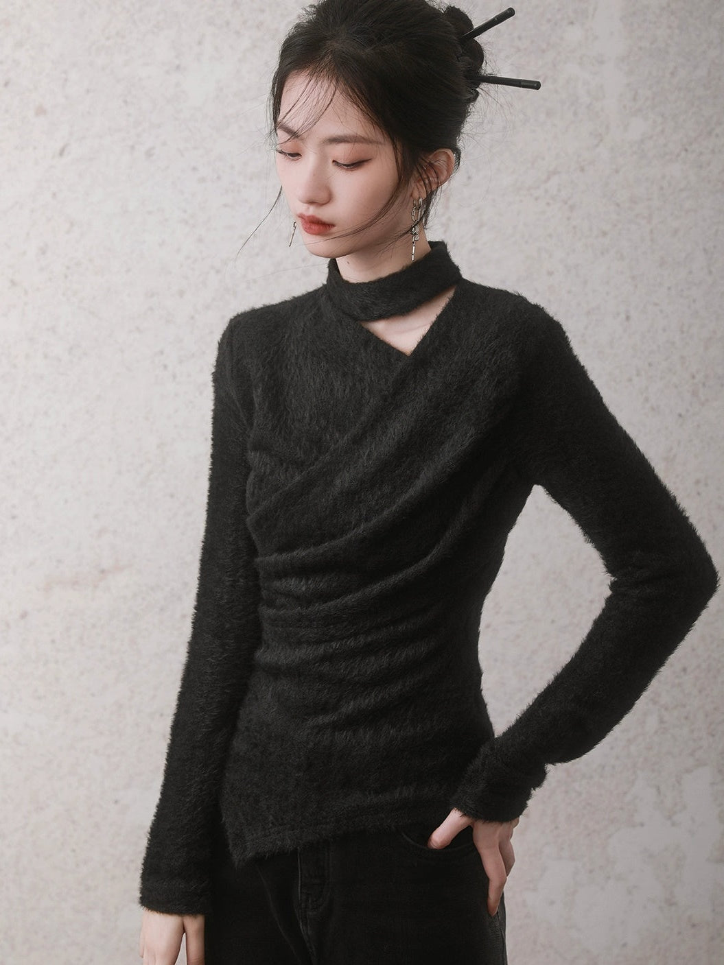 Vorderkreuzende Design pelziger Boden gestrickt