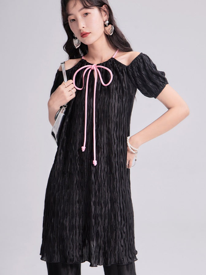 Pleated Cut-shoulder Short-sleeved One-piece