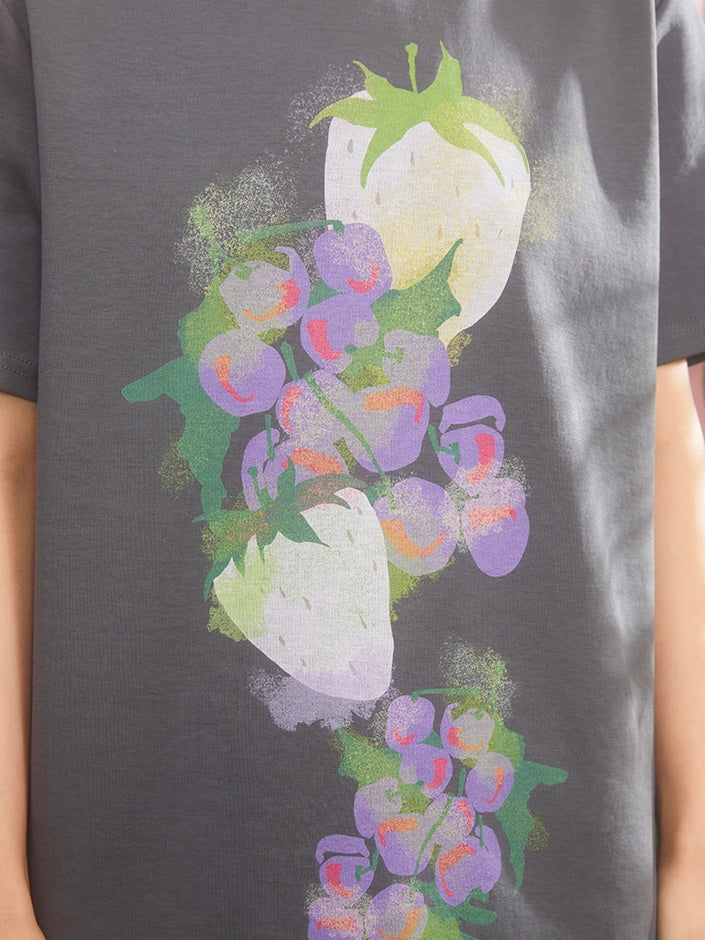Erdbeertrauben-Sprühtiere lose T-Shirt ein Stück