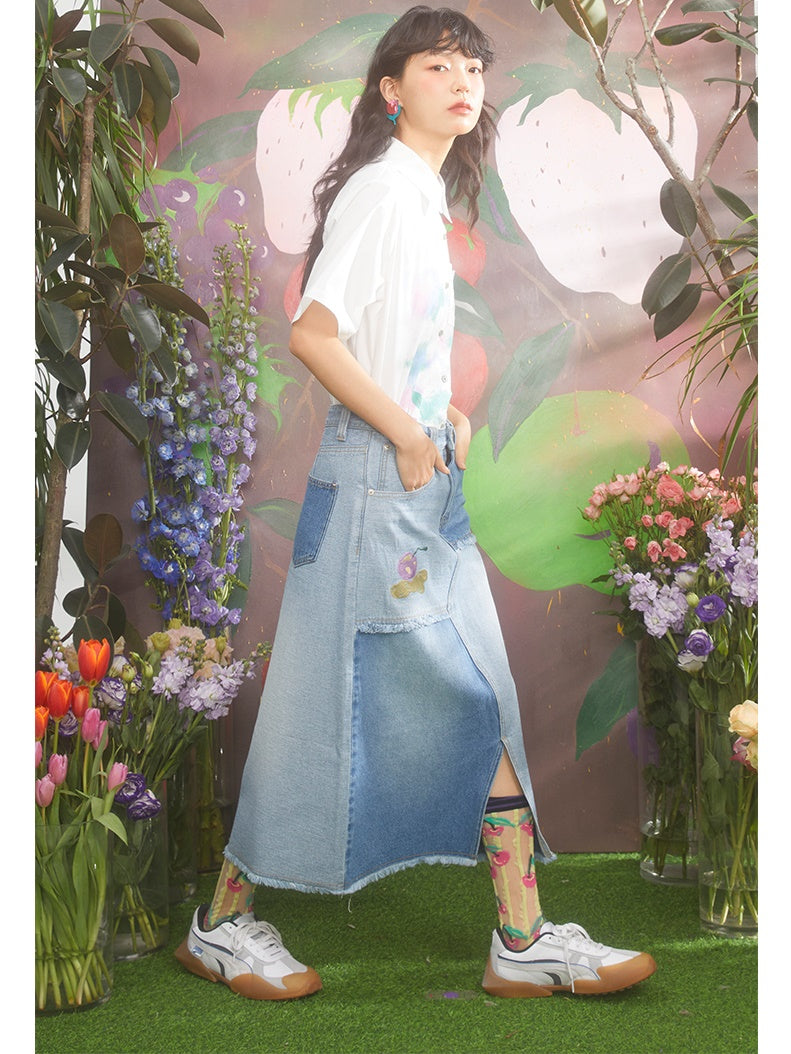 Cream Cherry Embroidery Contrasting Color Raw Edge Denim Skirt