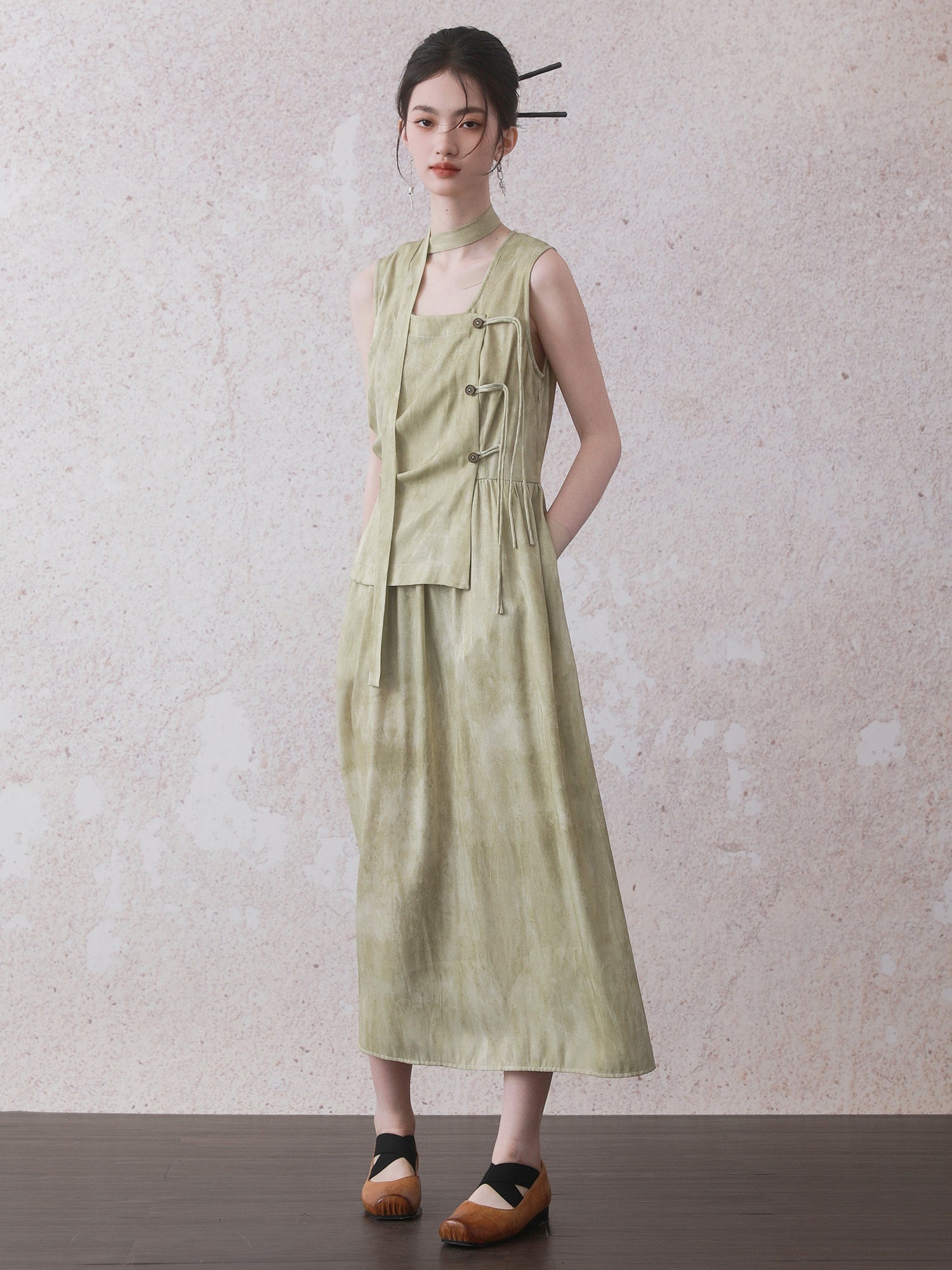 Fake Two-piece Design Chinesel Style Sleeveless Dress