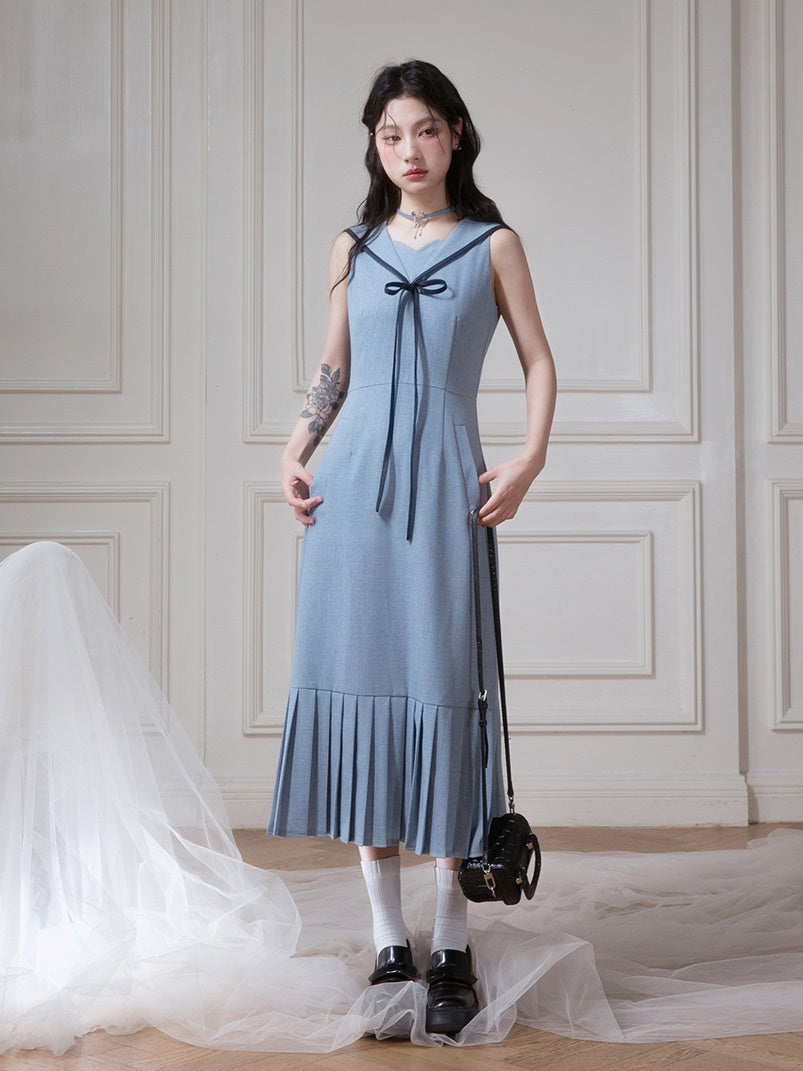 Navy Collar Sleeveless Pleated Hem Dress