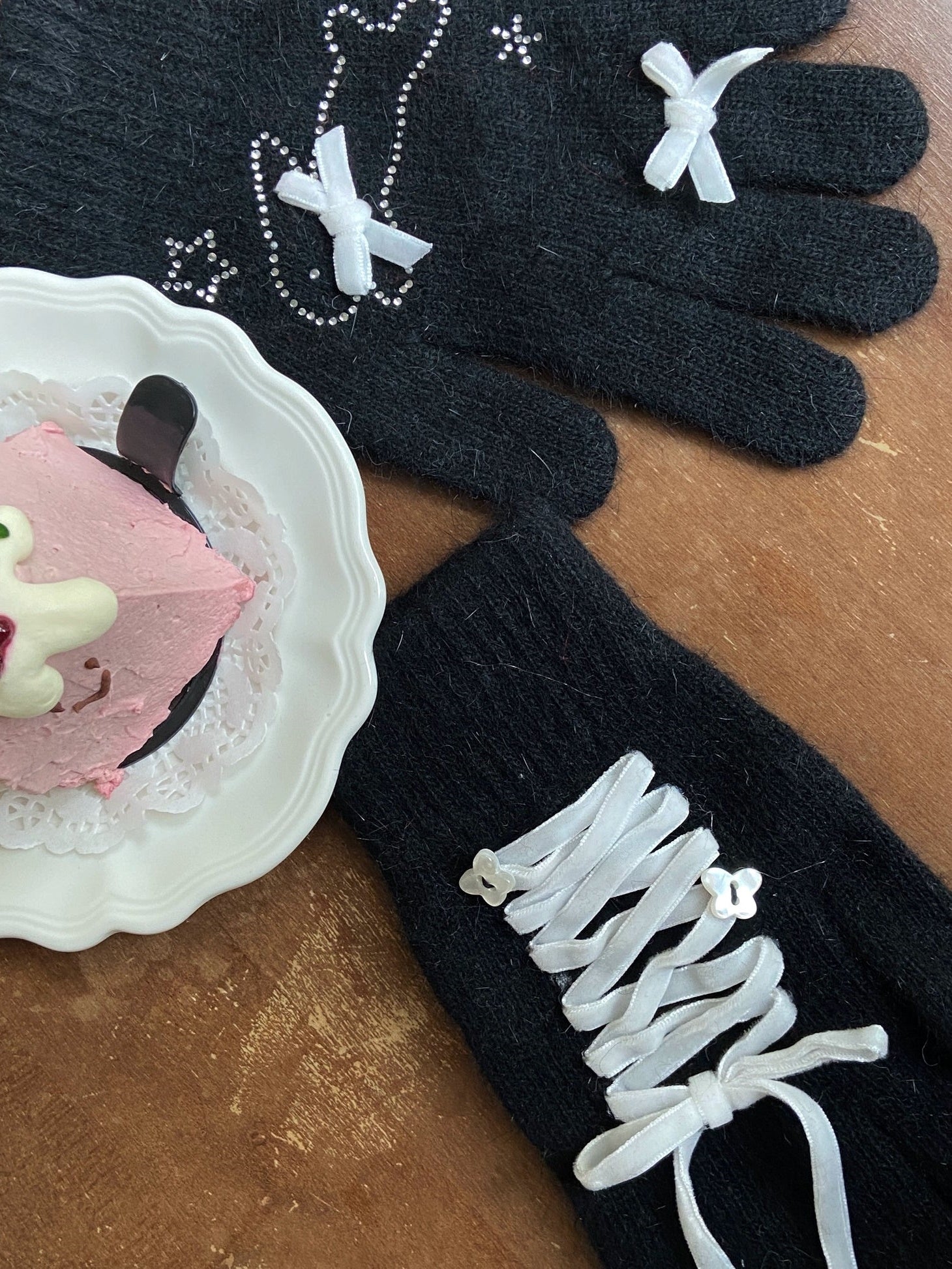 Plush Bow Rhinestone Rabbit Fur Gloves