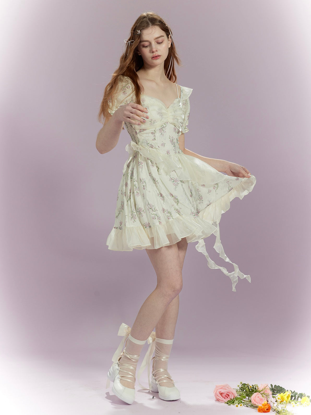 Blumengloss Puffärmel Wickelkleid