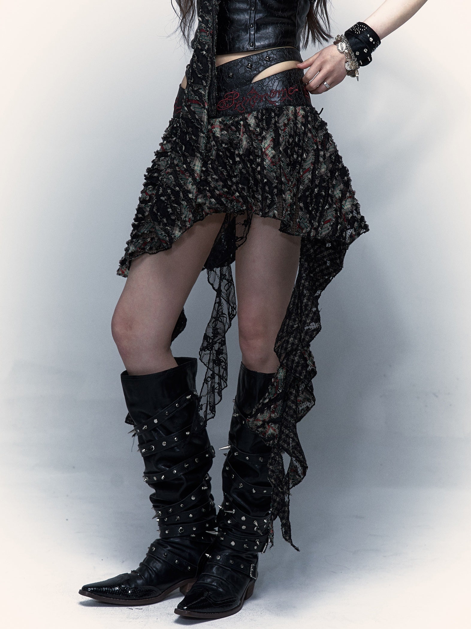 Stitching Embroidered Skirt & Lace Stitch Leather Tube Top
