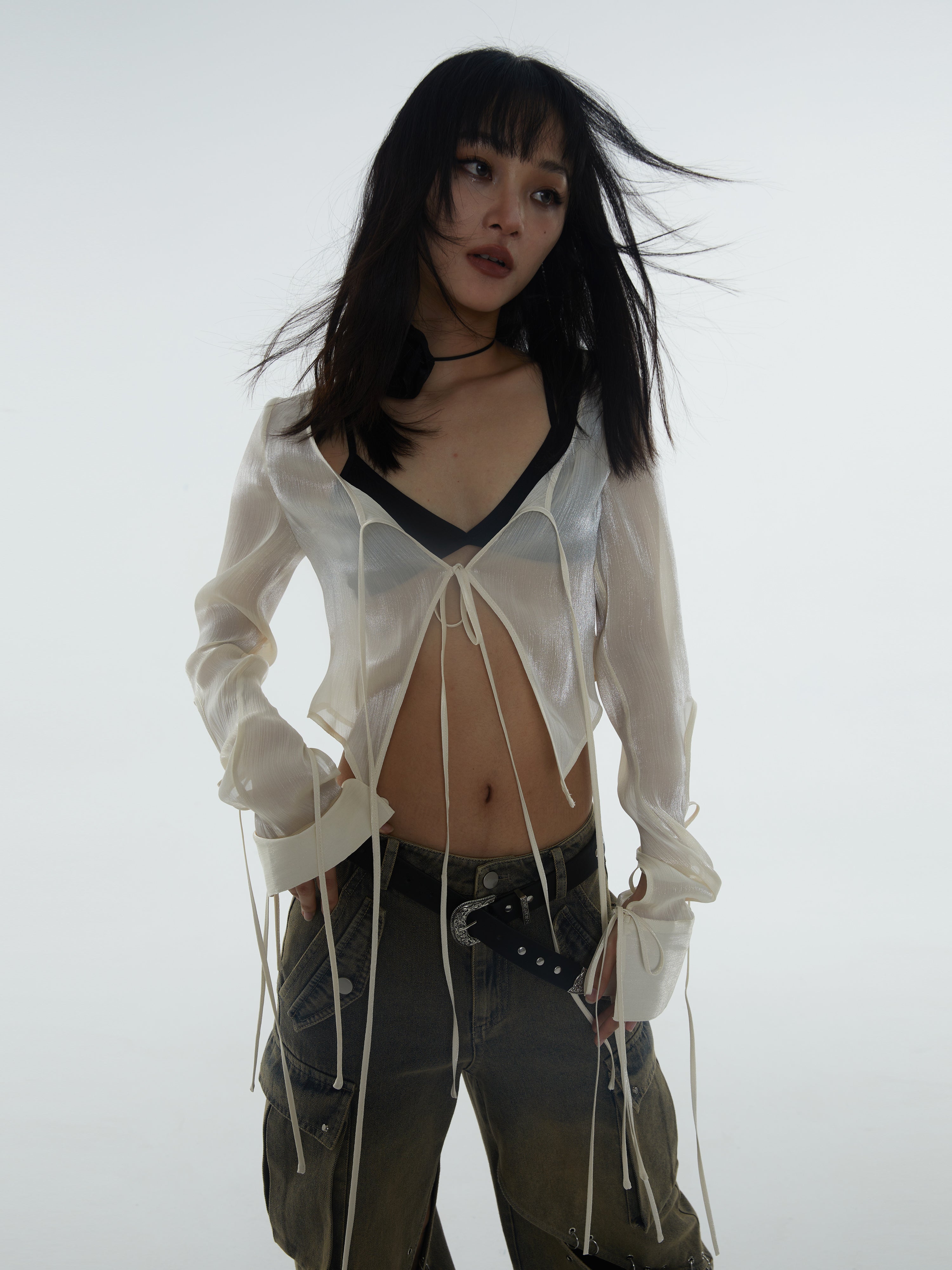 휴식 깎아 지른 끈 짧은 가디건