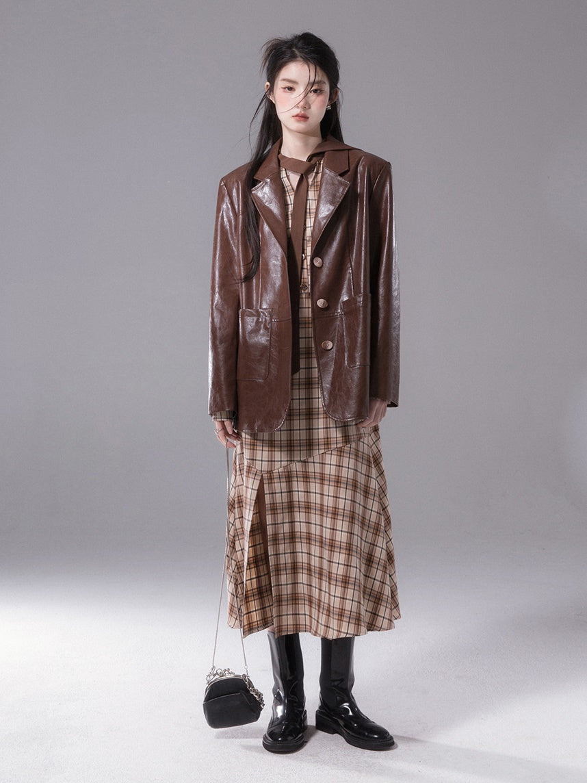 Loose Leather Jacket & A-Line Skirt