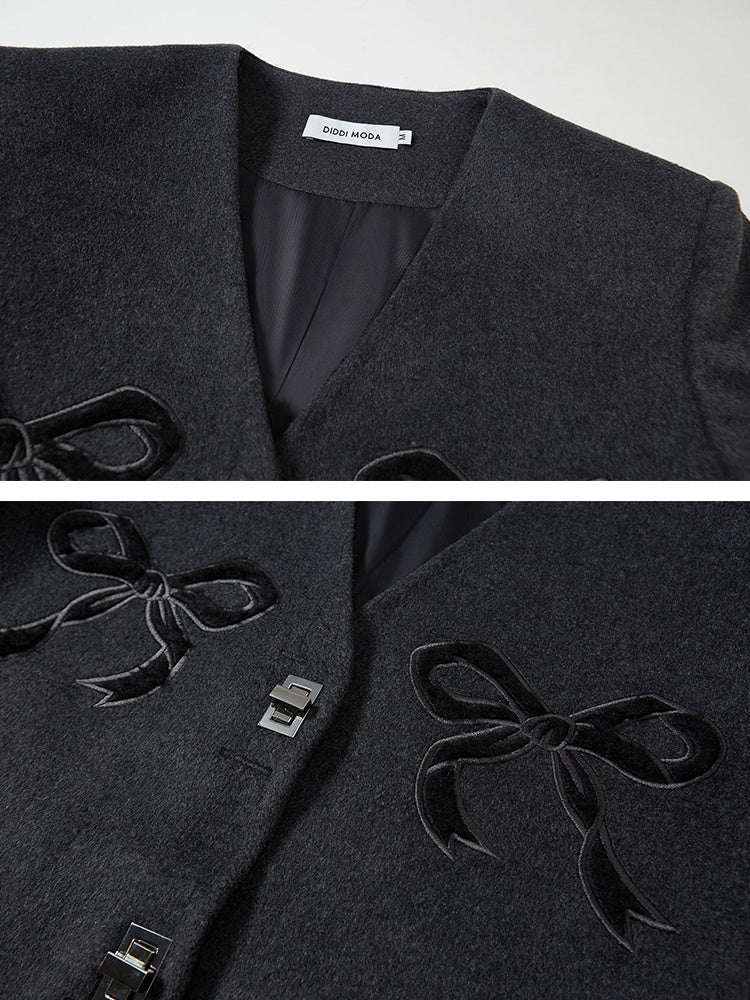 V-Ausschnitt Bow Stickie-Metallknopfjacke