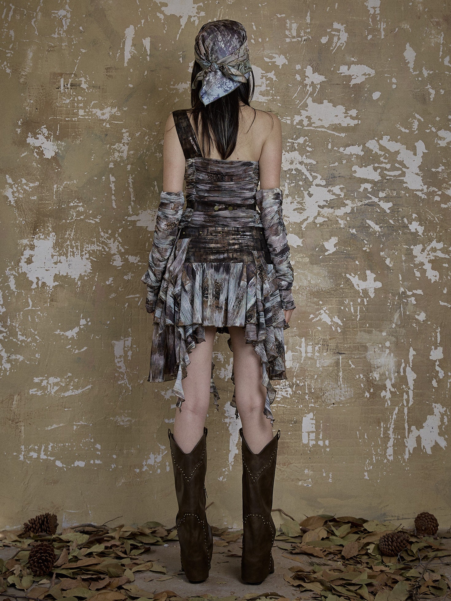 Punk unregelmäßige Spleißrohrkleid