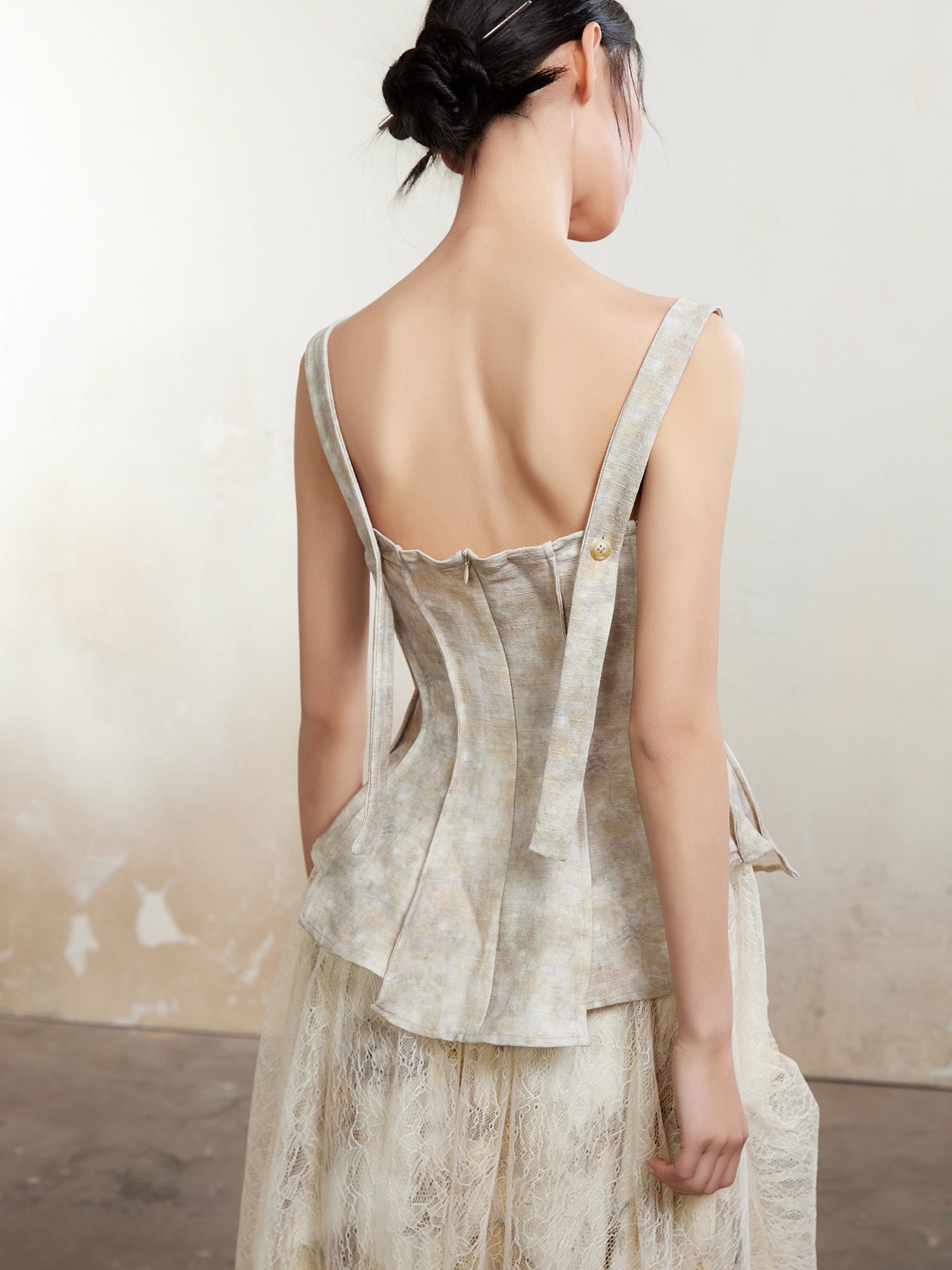 Romantic Slim Pleat Suspender Top