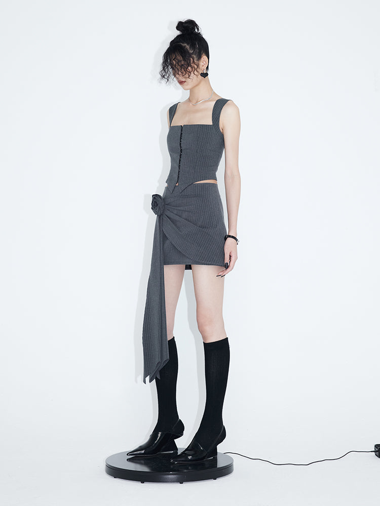 Streifen Camisole & abnehmbarer Blumenfaltenrock